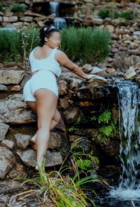 Honey Diamond – Perth Escort – 0481 839 406