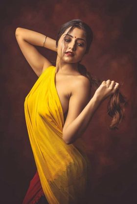 Atrikshi Busty Indian