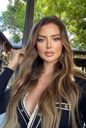 Bella