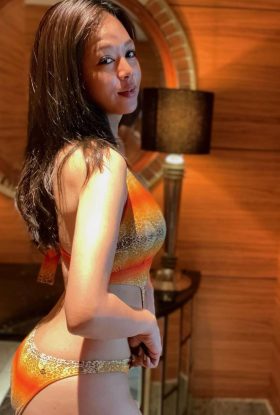 Yeno Asian Escort